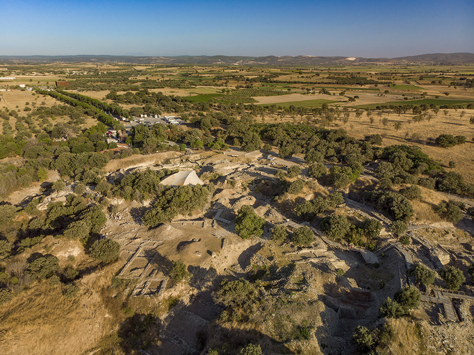 Aerial photograph of Troy showing the citadel and lower lying plains